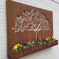 Plantenbak aan de wand